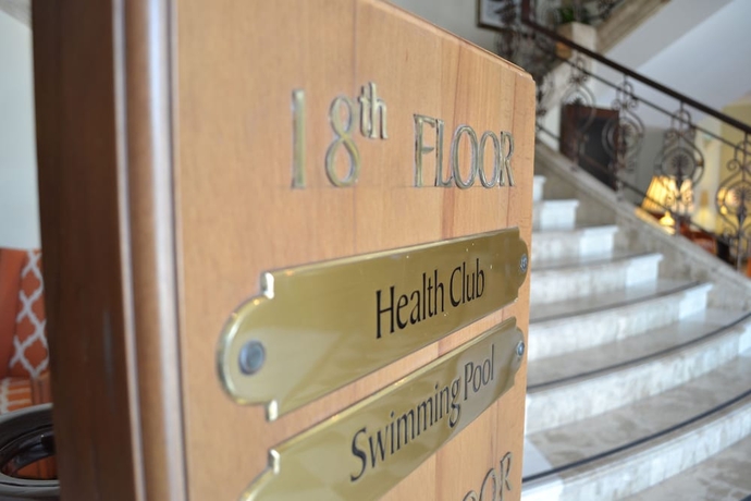 Imagen de los interiores del Hotel Shreaton Al Khalidiya. Foto 16