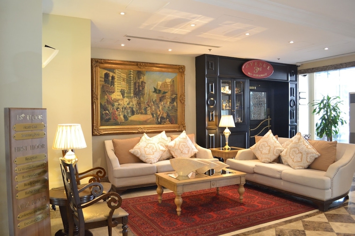 Imagen de los interiores del Hotel Shreaton Al Khalidiya. Foto 17