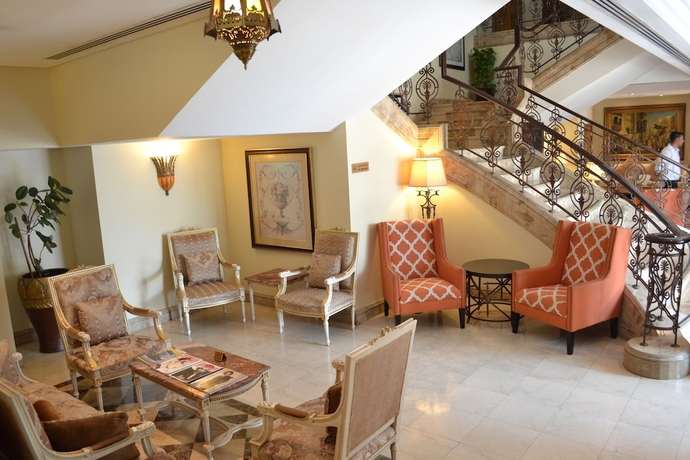 Imagen de los interiores del Hotel Shreaton Al Khalidiya. Foto 18