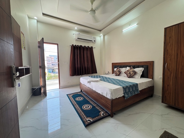 Imagen de la habitación del Hotel Shree Hanumat Kripa Dham. Foto 2