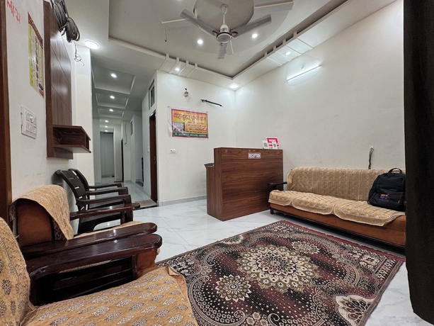 Imagen de los interiores del Hotel Shree Hanumat Kripa Dham. Foto 15