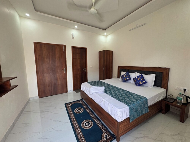 Imagen de la habitación del Hotel Shree Hanumat Kripa Dham. Foto 8