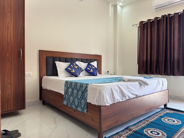 Imagen de la habitación del Hotel Shree Hanumat Kripa Dham. Foto 9