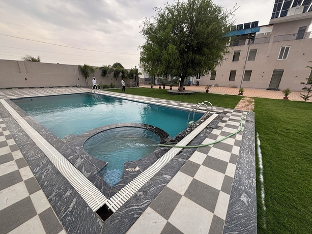 Imagen de la piscina del Hotel Shree Jagannath Resort. Foto 9