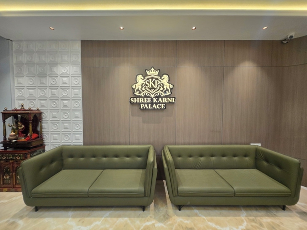 Imagen de los interiores del Hotel Shree Karni Palace. Foto 12