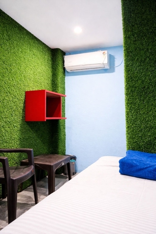 Imagen de la habitación del Hotel Shree Krishna Near Railway Station. Foto 10