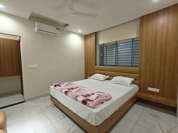 Imagen de la habitación del Hotel Shree Krishnam. Foto 13