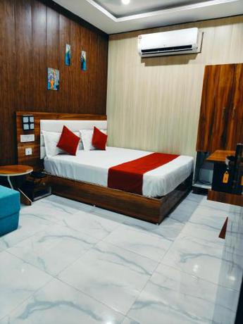 Imagen de la habitación del Hotel Shree Krishnam Residency near Prem Mandir. Foto 19