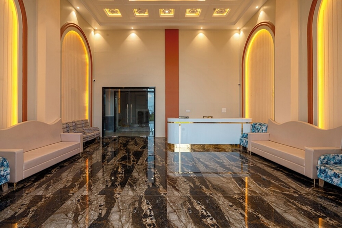 Imagen de los interiores del Hotel Shree Maa Vaishno and Resort. Foto 13