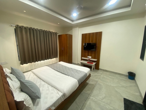 Imagen de la habitación del Hotel Shree Nakoda Paradise. Foto 8