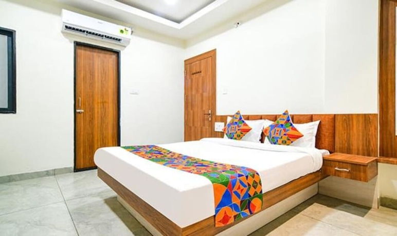 Imagen de la habitación del Hotel Shree Nakoda Paradise. Foto 9