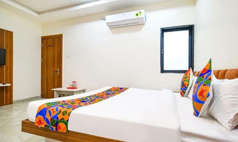 Imagen de la habitación del Hotel Shree Nakoda Paradise. Foto 11