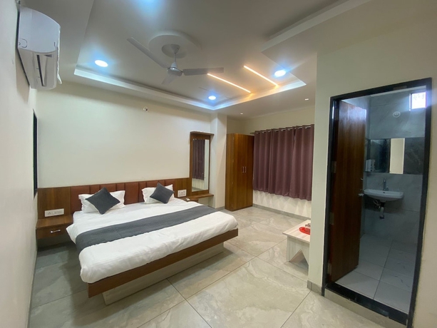 Imagen de la habitación del Hotel Shree Nakoda Paradise. Foto 13