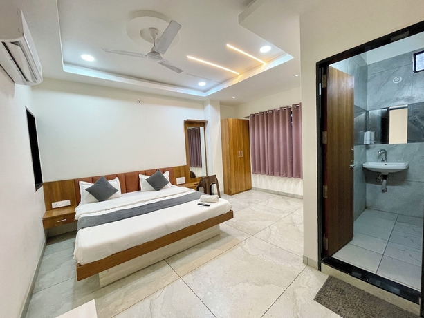 Imagen general del Hotel Shree Nakoda Paradise - Ujjain. Foto 1