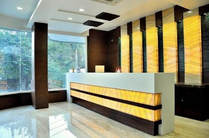 Imagen de los interiores del Hotel Shree Narayana. Foto 35