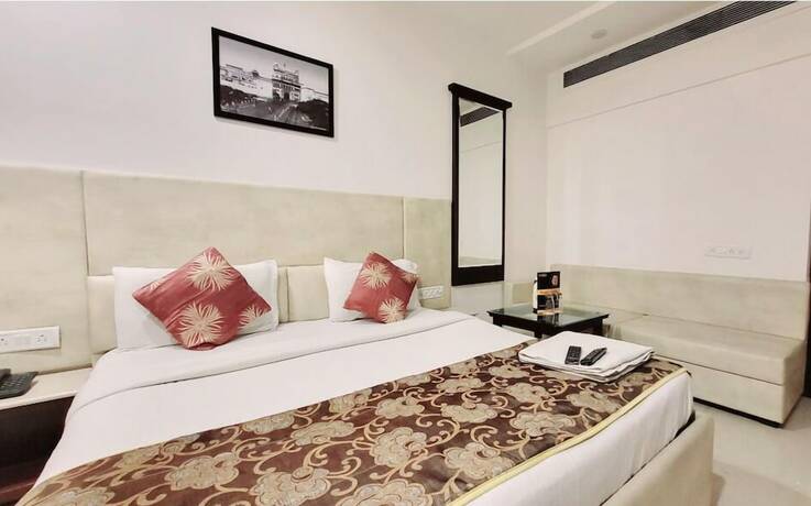 Imagen de la habitación del Hotel Shree Palace, Bhopal. Foto 17