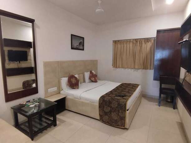 Imagen de la habitación del Hotel Shree Palace, Bhopal. Foto 20