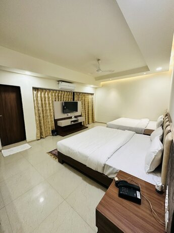 Imagen de la habitación del Hotel Shree Palace, Ujjain. Foto 17