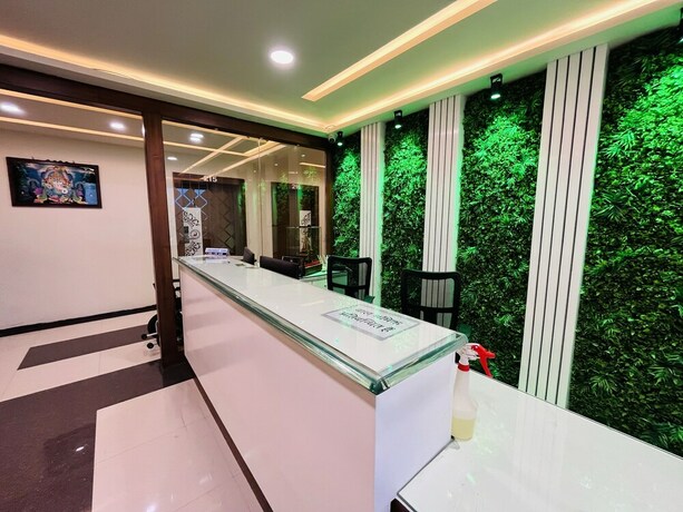 Imagen de los interiores del Hotel Shree Palace, Ujjain. Foto 25