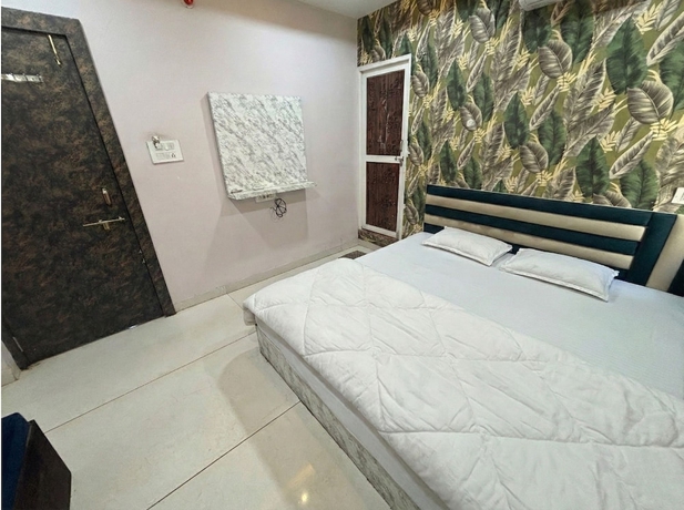 Imagen de la habitación del Hotel Shree Palace, Ujjain. Foto 2