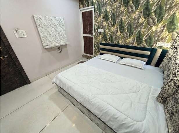 Imagen de la habitación del Hotel Shree Palace, Ujjain. Foto 7