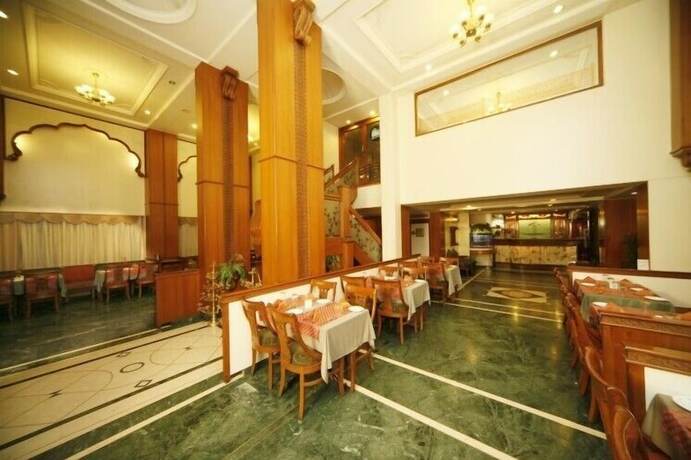 Imagen general del Hotel Shree Panchratna. Foto 7