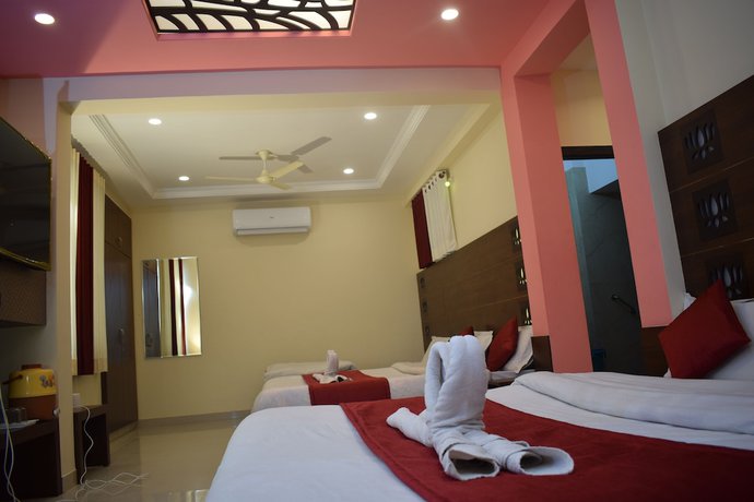 Imagen de la habitación del Hotel Shree Pratham Milan. Foto 3