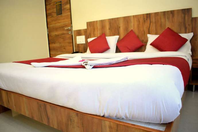 Imagen de la habitación del Hotel Shree Pratham Milan. Foto 8