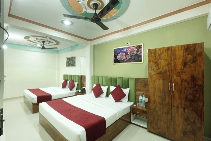 Imagen de la habitación del Hotel Shree Radha Rani Palace. Foto 3