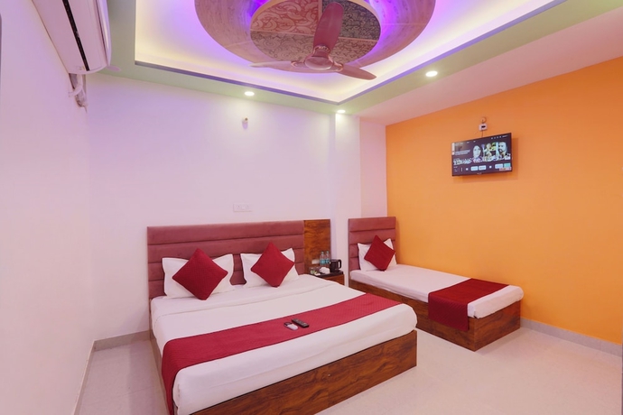 Imagen de la habitación del Hotel Shree Radha Rani Palace. Foto 5