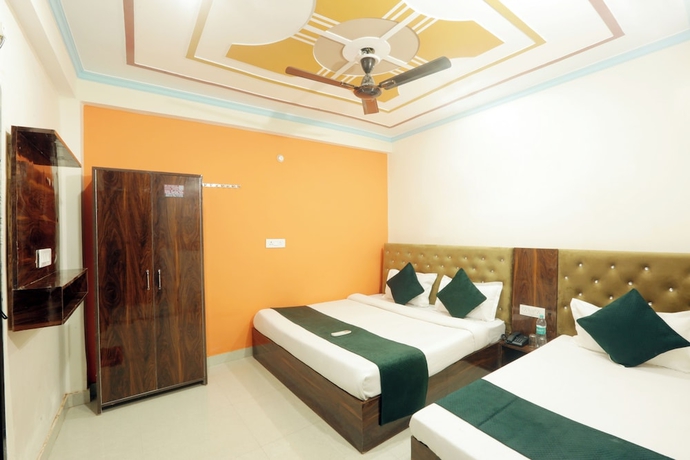 Imagen de la habitación del Hotel Shree Radha Rani Palace. Foto 8