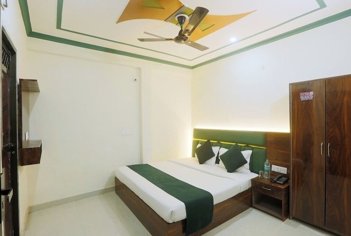 Imagen de la habitación del Hotel Shree Radha Rani Palace. Foto 11