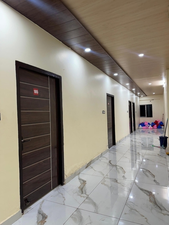 Imagen de la habitación del Hotel Shree Radhe palace. Foto 4