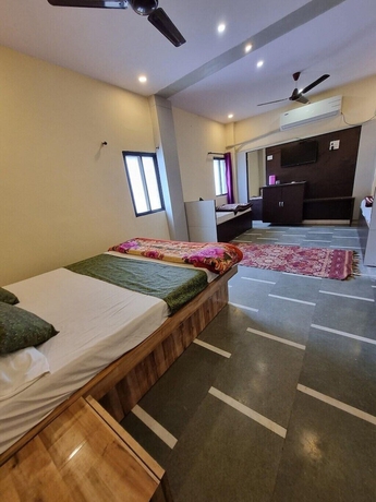 Imagen de la habitación del Hotel Shree Shivtam. Foto 14