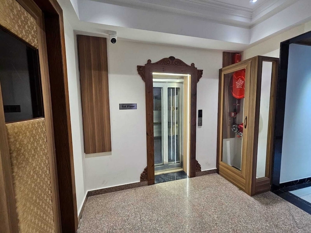 Imagen de los interiores del Hotel Shree Shivya Namahstubhyam. Foto 13