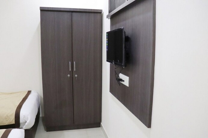 Imagen de la habitación del Hotel Shree Sidhhi Vinayak. Foto 8