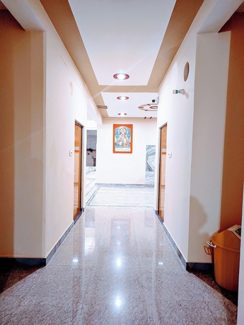 Imagen de los interiores del Hotel Shree Venkatesh Nilayam. Foto 5