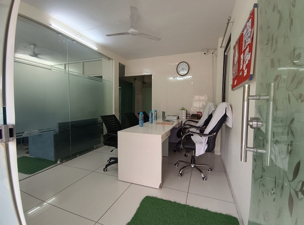 Imagen de los interiores del Hotel Shree Vrinda Homes. Foto 15