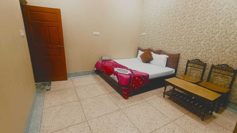 Imagen de la habitación del Hotel Shree p Guest House. Foto 3
