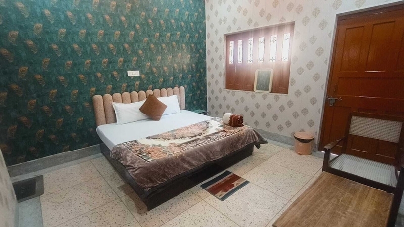 Imagen de la habitación del Hotel Shree p Guest House. Foto 4