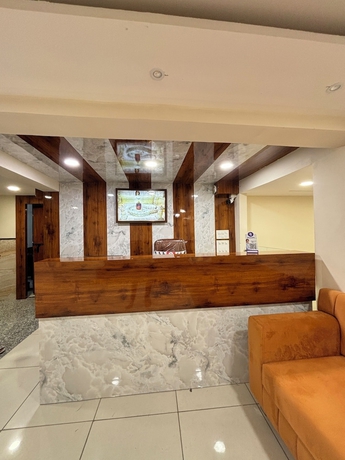 Imagen de los interiores del Hotel Shreegopal. Foto 16