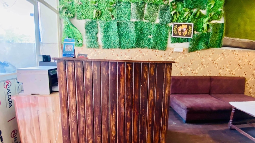 Imagen de los interiores del Hotel Shreeji. Foto 15