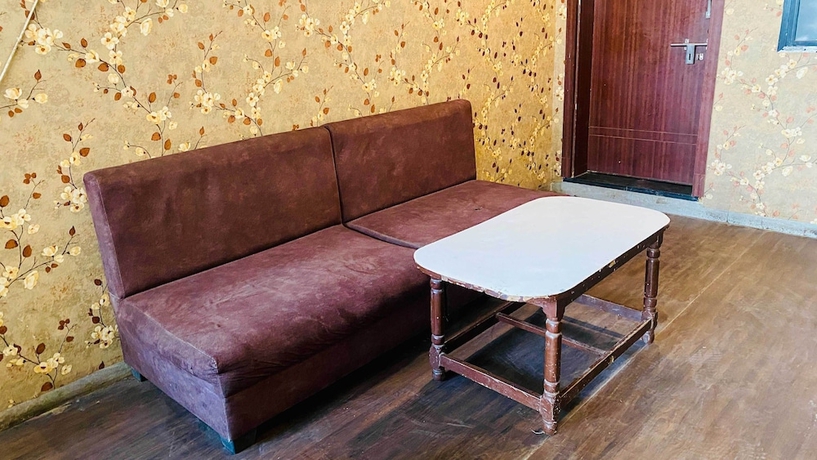 Imagen de los interiores del Hotel Shreeji. Foto 16