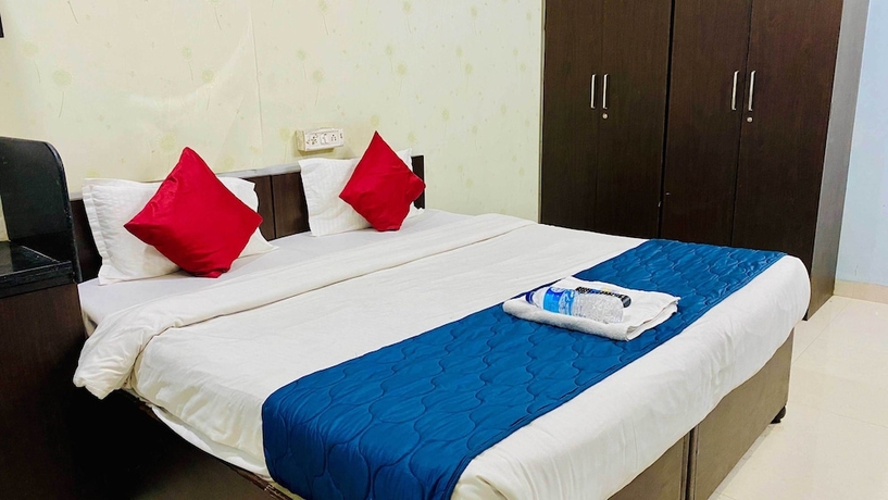 Imagen de la habitación del Hotel Shreeji. Foto 12