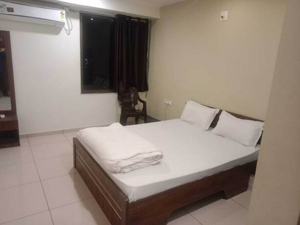 Imagen de la habitación del Hotel Shreeji\'s. Foto 18