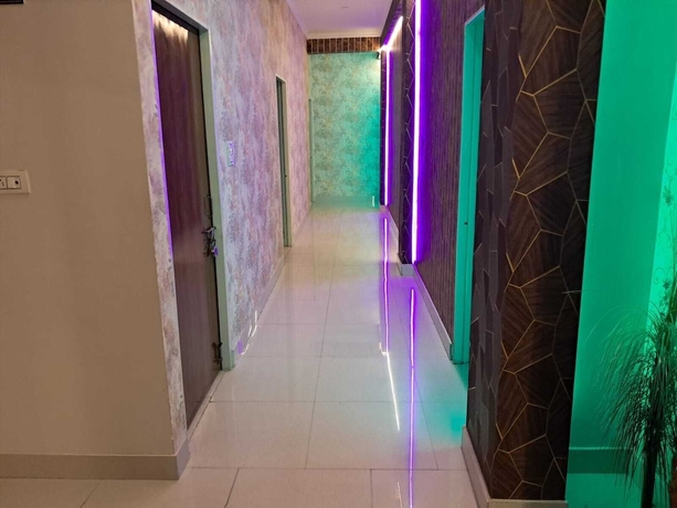 Imagen de los interiores del Hotel Shreem Homestay. Foto 14