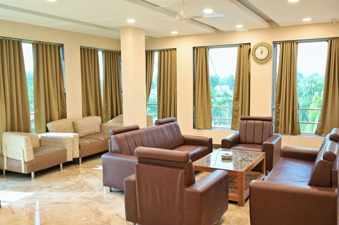 Imagen de los interiores del Hotel Shreenath Resort. Foto 15