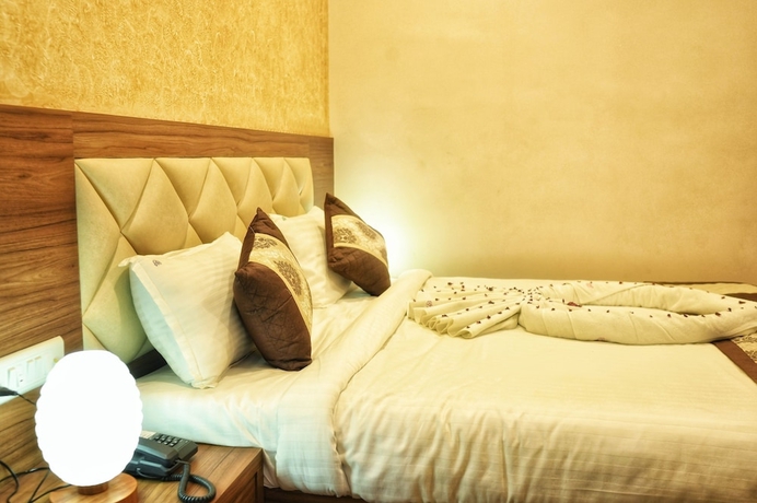 Imagen de la habitación del Hotel Shreenath Resort. Foto 8