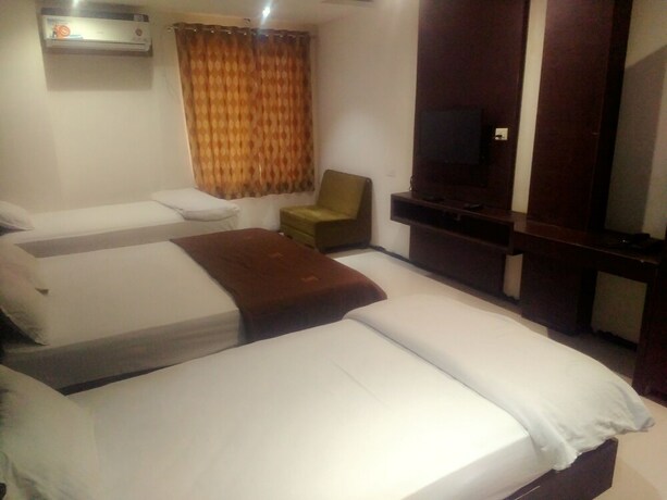 Imagen de la habitación del Hotel Shreeram. Foto 22