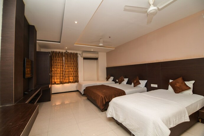 Imagen de la habitación del Hotel Shreeram. Foto 34